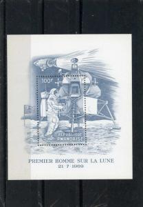 RWANDA 1969 Sc#297 SPACE/FIRST MAN ON THE MOON  S/S MNH