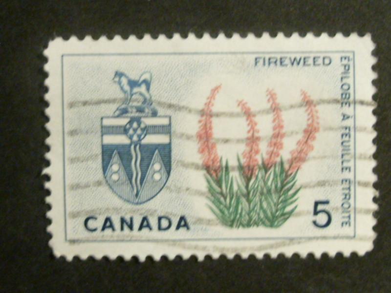 SUPERB OLD CANADA STAMP #428 V TO VF  NICE STAMP