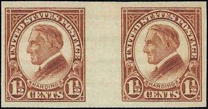 631 Mint,OG,NH... Vertical Gutter Pair... SCV $6.75