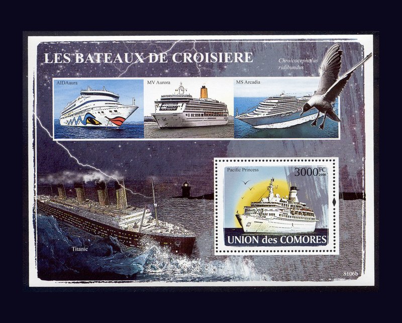 Comoro Islands - 2008 s/s of 1 Ocean Liners #1012 cv $ 17.00 Lot # 20