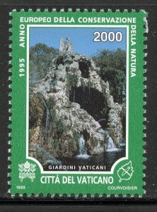 Vatican 986, Mint Never Hinge.