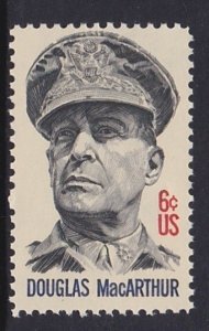 1424 Douglas MacArthur MNH