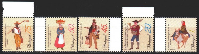 Portugal. 1995. 2069-73. National costumes. MNH.