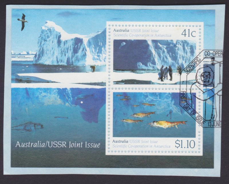 AUSTRALIA - 1990 ANTARCTICA SCIENTIFIC CO-OPERATION MINISHEET FINE MINT