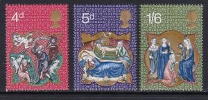 645-47 Christmas MNH