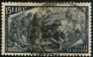 Italy SC# 503 Battle Scene 15L Used