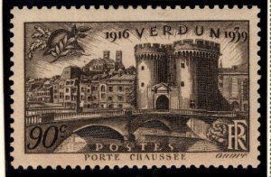 FRANCE Scott 392 MH* 1939 Verdun stamp