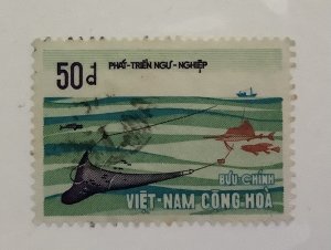 Vietnam 1972 Scott 410 used - 50pi,  Fishing industry, Trawler with seine