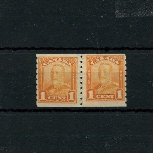 #160 PASTE-UP PAIR MNH Cat $200, nice shift Canada mint 
