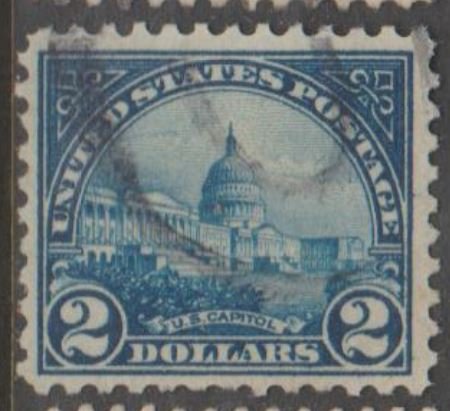 U.S. Scott #572 U.S. Capitol, Washington DC Stamp - Used Single