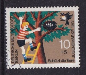 Germany  Berlin #9NB88  used  1972  child welfare 10pf