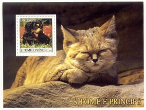 St Thomas & Prince Is. - 2003 MNH cat & dog souvenir sheet #1523 cv $9.00