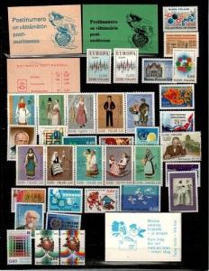 Finland Scott 461Ab // 551 Mint NH sets and booklets (Catalog Value $100.30)