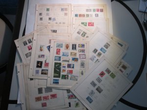 CUBA stamps lot in COLLECTOR PAGES ALBUM. Over 580 Different STAMPS.