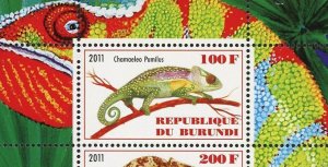 Chameleon Stamp Chamaleo Pumilus Wild Animal Souvenir Sheet of 2 MNH