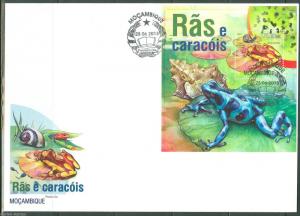 MOZAMBIQUE 2013 FROGS AND SNAIL  SOUVENIR SHEET   FIRST DAY COVER