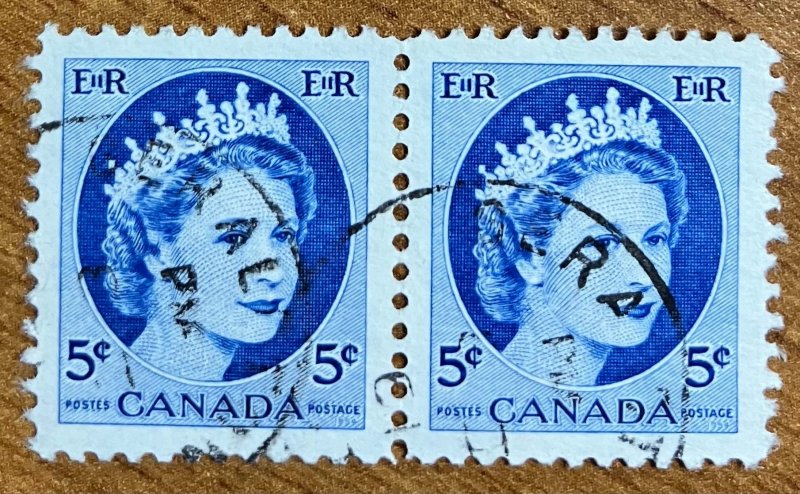 Canada #341 VF/XF pair, CDS.