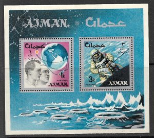 AJMAN 1966 SPACE Astronauts Perforated Souvenir Sheet Mi.BLK8A MNH