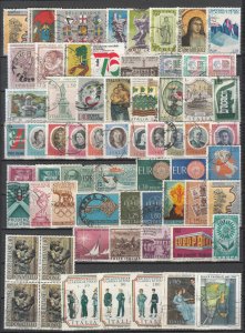 Italy - small stamp lot-2
