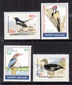 Bangladesh 221-224 Birds MNH VF