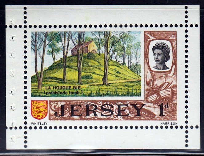 Jersey #8a Booklet Pane  La Hougue Bie, MNH.