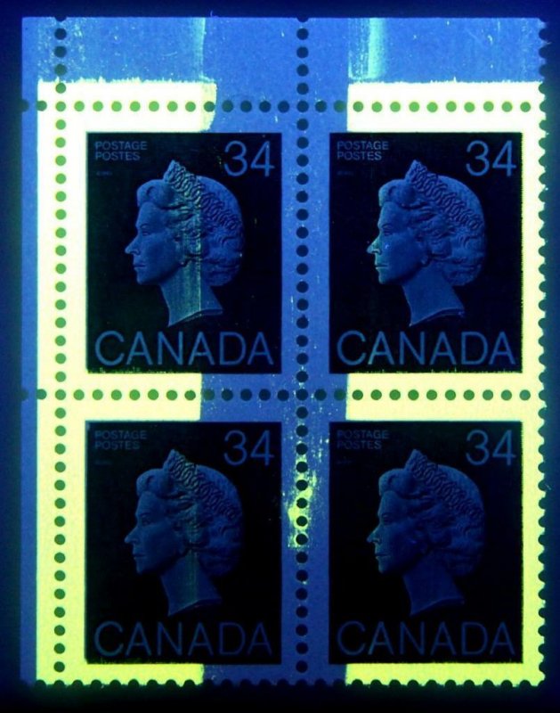 Canada 34c Queen. Unitrade 926. Missing Phosphor Tag Between Stamps (shown) MNH