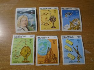 Nicaragua  #  1484-89  MNH  Isaac  Newton