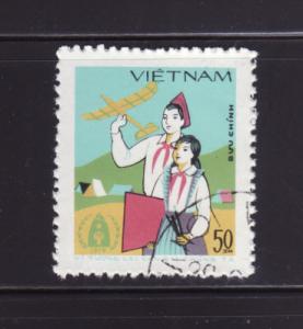 North Vietnam 1007 U Children With Glider (E)