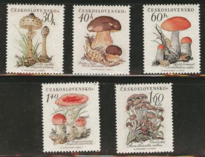 Czechoslovakia Scott 882-886  MNH** mushroom set CV$15