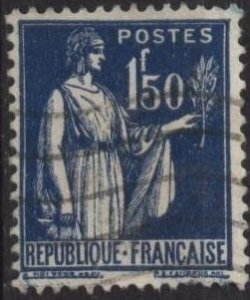 France 282 (used) 1.50fr peace with olive branch, dp blue (1932)