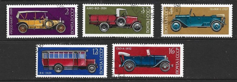 RUSSIA - 1973 RUSSIAN AUTOMOBILE INDUSTRY - SCOTT 4136 TO 4140 - USED