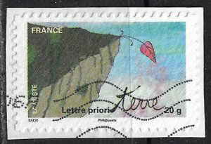 France ~ Scott # 3962 ~ Used on paper ~ Leaf on Edge of Cliff