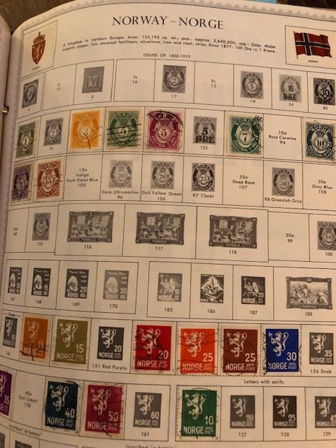 Master Global Stamp Album with 2589 stamps - See Scans and Description