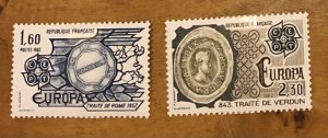 Stamps France Scott #1827-28 NH