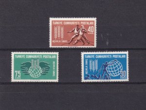 SA12b Turkey 1963 Freedom from Hunger mint stamps