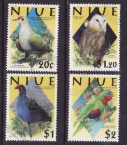 Niue-Sc#742-5- id5-used set-Flora-Birds-2000-