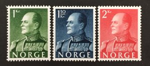 Norway 1959  #370-2, King Olav V, Unused/MH.