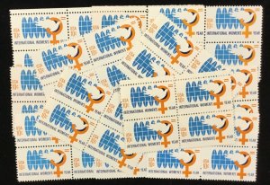 1576    World Peace through Law   100  MNH 10¢ singles stamps     Issued In 1975
