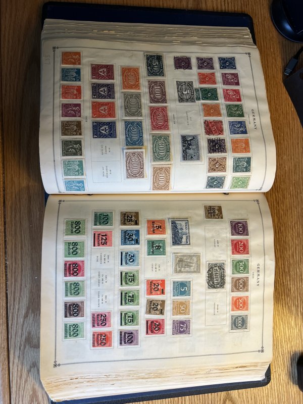 Scott International Postage Stamp Album Part I (1840-1940) 2,768 Stamps!