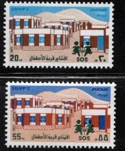 EGYPT Scott 1034-1035 MNH** 1977 set CV$1.80