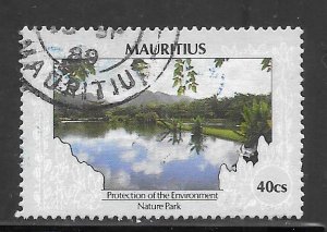 Mauritius #685 Used Single