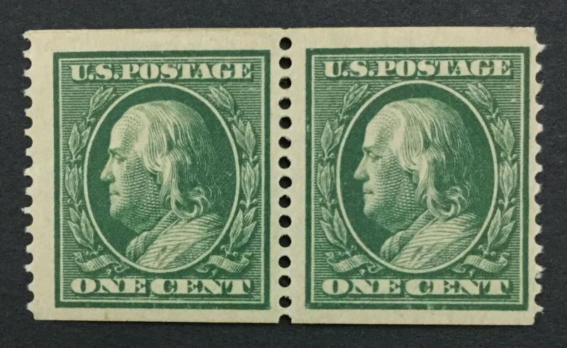 MOMEN: US #352 PAIR MINT OG H #28010