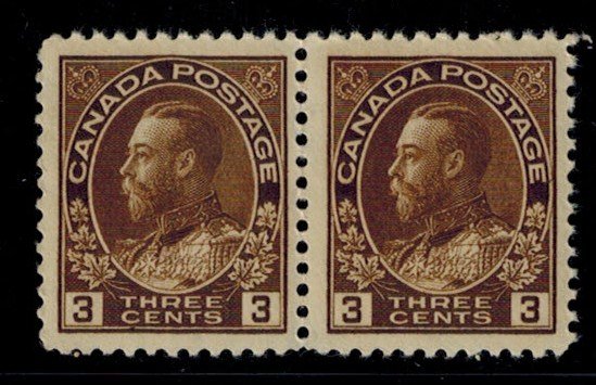 Canada 108 MNH VF pair  bright color