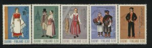 Finland HINGED Sc 518-22 Costumes Value $ 12.50