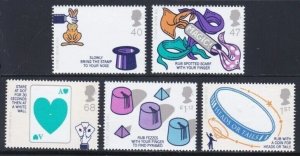 2005 Great Britain Sc #2273-77 - Magic Tricks - MNH stamp set - Cv $12