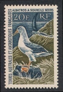 FRENCH SOUTHERN ANTARCTIC TERRITORY( FSAT) 28 MINT VF LH BIRD