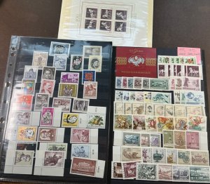 AUSTRIA MNH  1971, 72 ++ MNH sets, singles & Souvenir Sheets