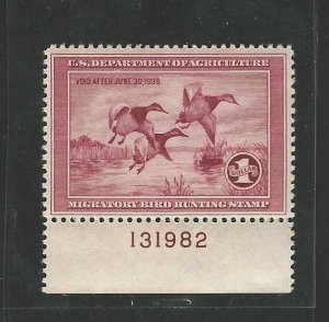 US 1934 FEDERAL DUCK HUNTING STAMP SCOTT # RW2 WITH PLATE # MINT NEVER HINGED