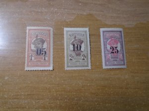 Mauritania  #  105-07   glazed gum/