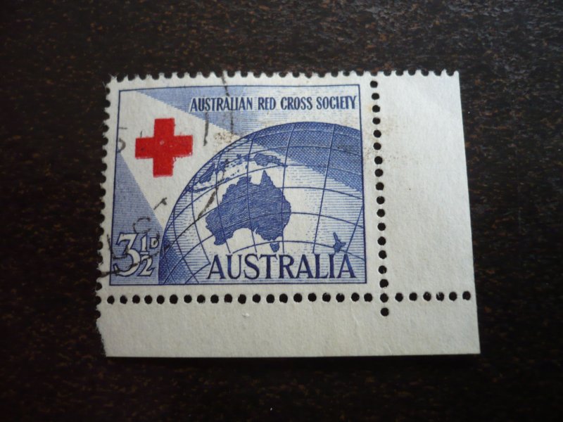 Stamps - Australia - Scott# 271 - Used Set of 1 Stamp